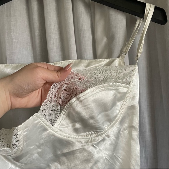 White Floral Lace Cami Satin Mini Dress - Picture 4 of 8